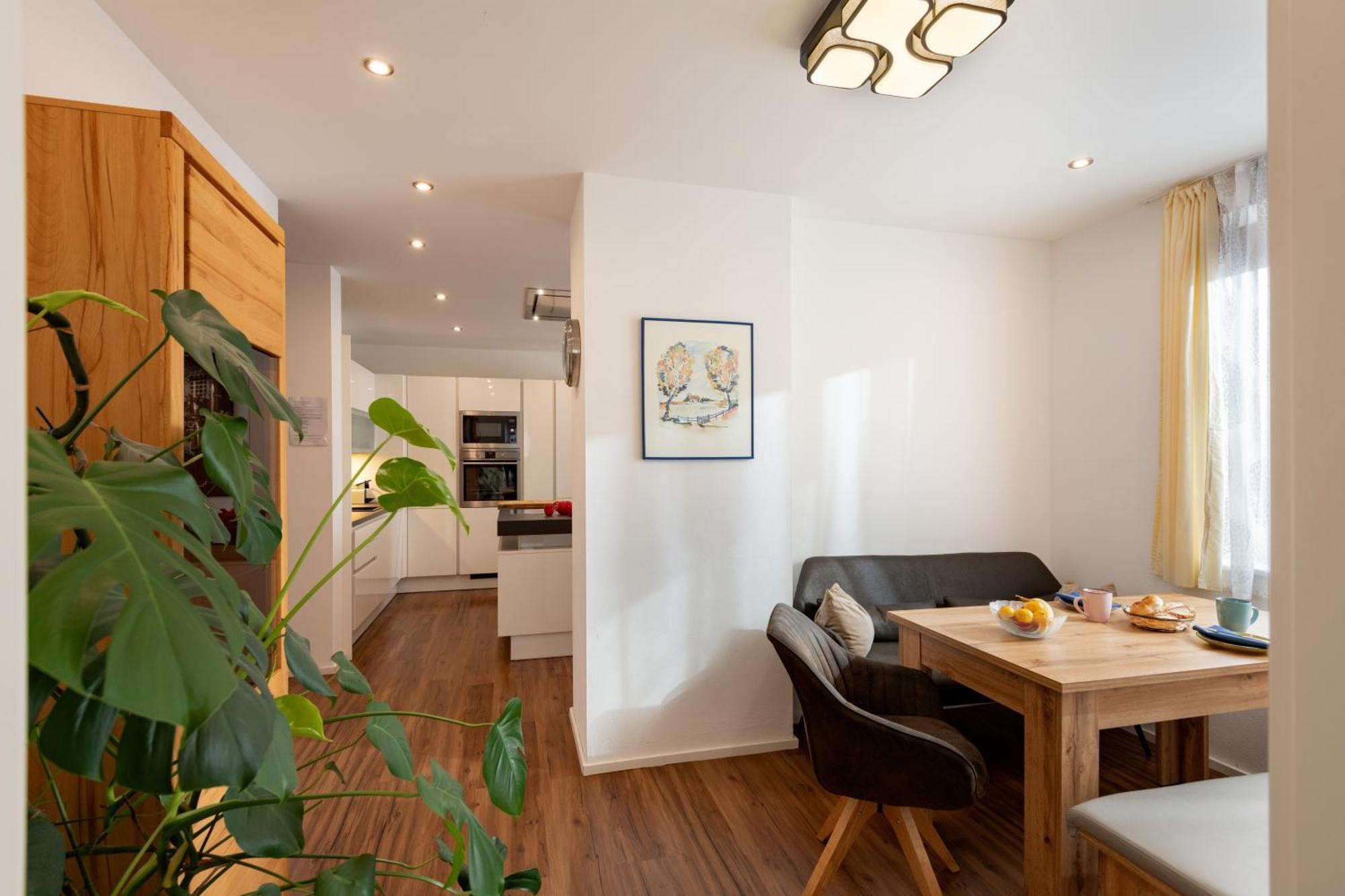 Weiss Apartment *